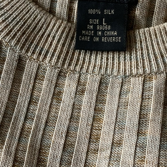 C Collection 100% Silk Men’s Sweater Size L. Armpit to armpit 25” - Picture 5 of 12